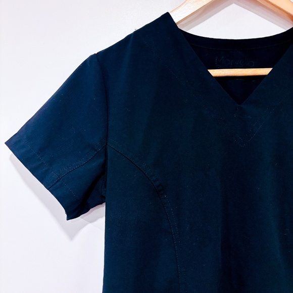 WHITE CROSS Black scrub top | Classic V-neck workwear | X-Small * - Picture 2 of 5